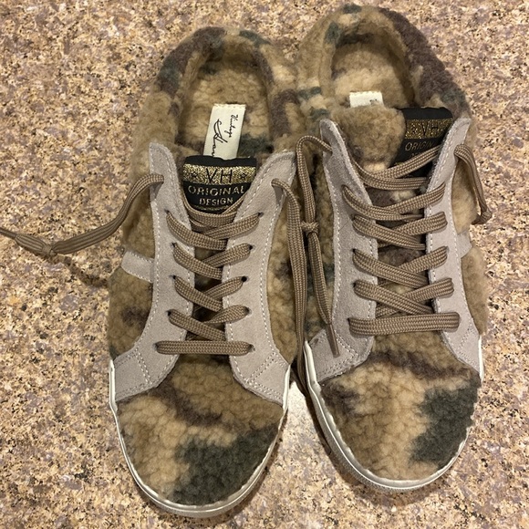 Vintage Havana Fuzzy Camouflage Multi Slip On Sneaker Shoes 7.5 - Picture 10 of 17